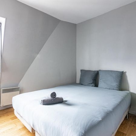 Luxurious 2 Bedroom Tour Eiffel Bourdonnais Free Netflix باريس المظهر الخارجي الصورة